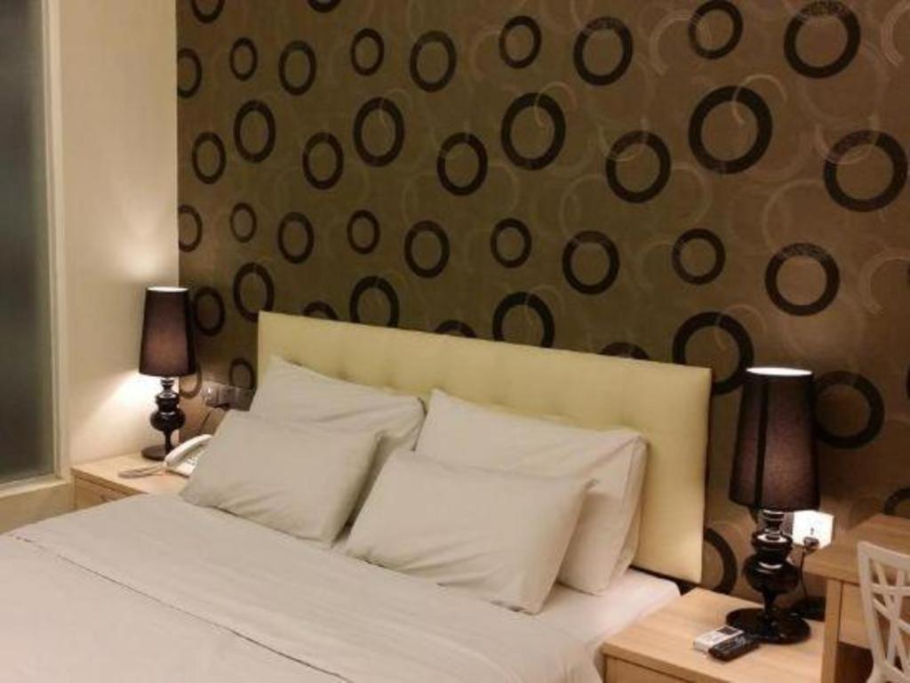 I-Hotel @ Johor Bahru Buitenkant foto