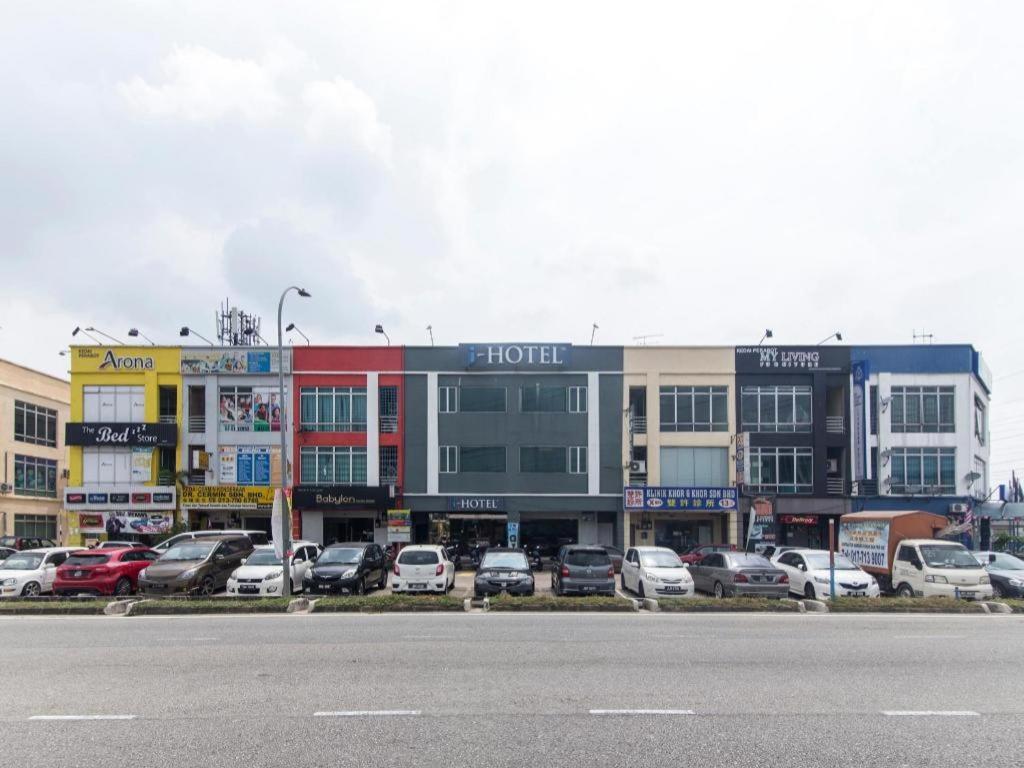 I-Hotel @ Johor Bahru Buitenkant foto