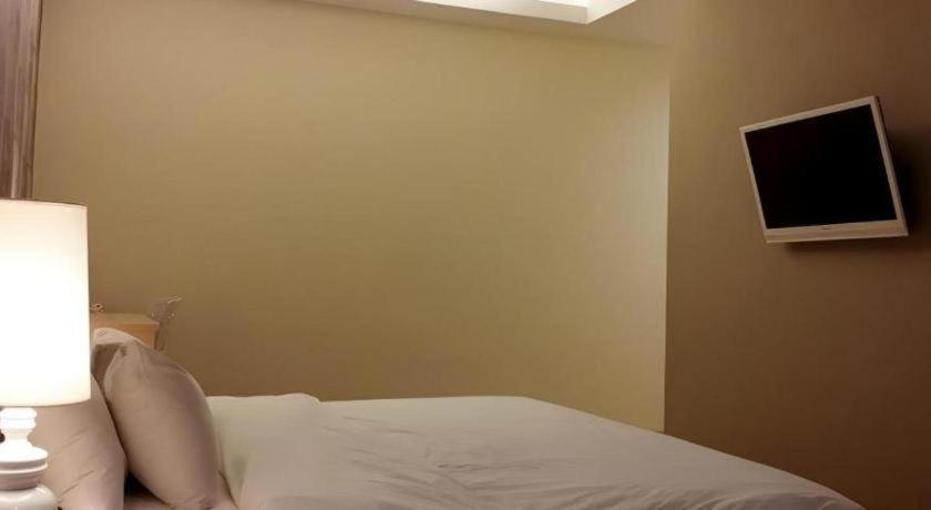 I-Hotel @ Johor Bahru Buitenkant foto