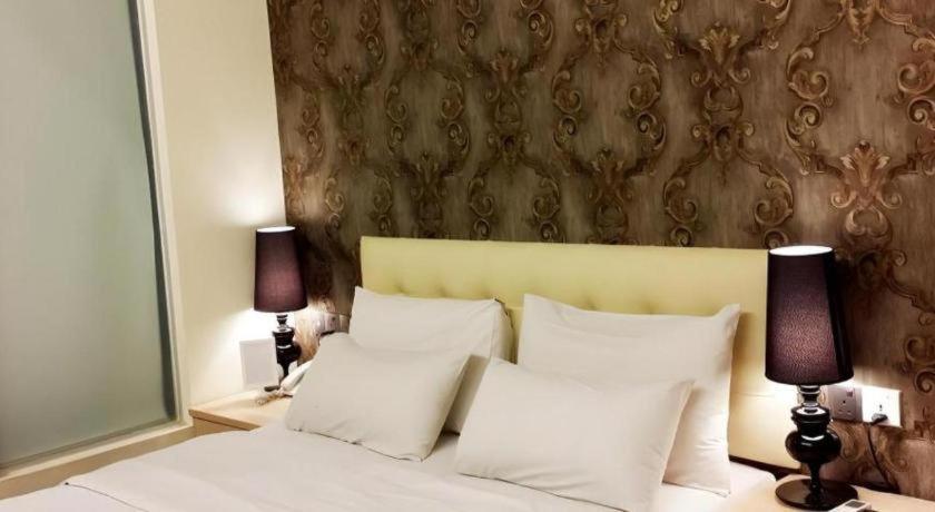 I-Hotel @ Johor Bahru Buitenkant foto